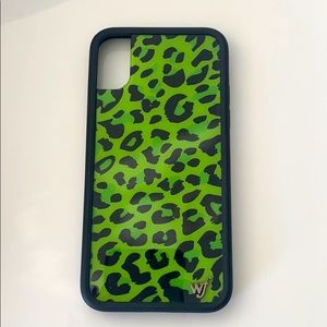 Wildflower Xs Green Cheetah Case